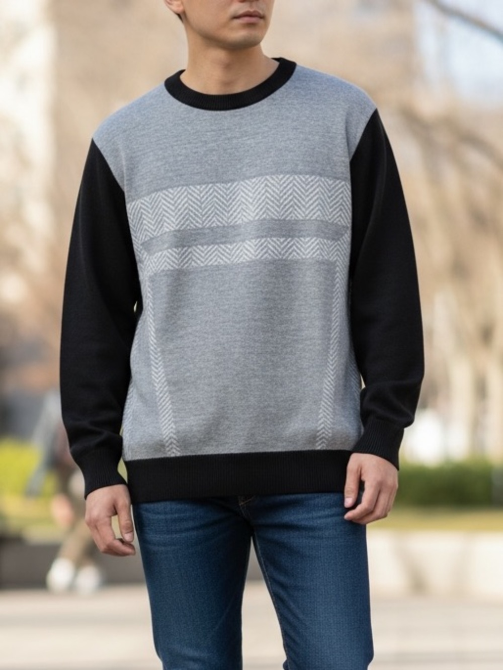 Vroom & Dressmann Munich Men's Grey & Black Colorblock Sweater - Size Medium